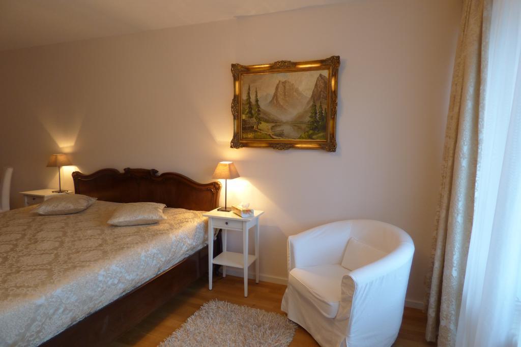 Colibri Apartment Baden-Baden Bagian luar foto