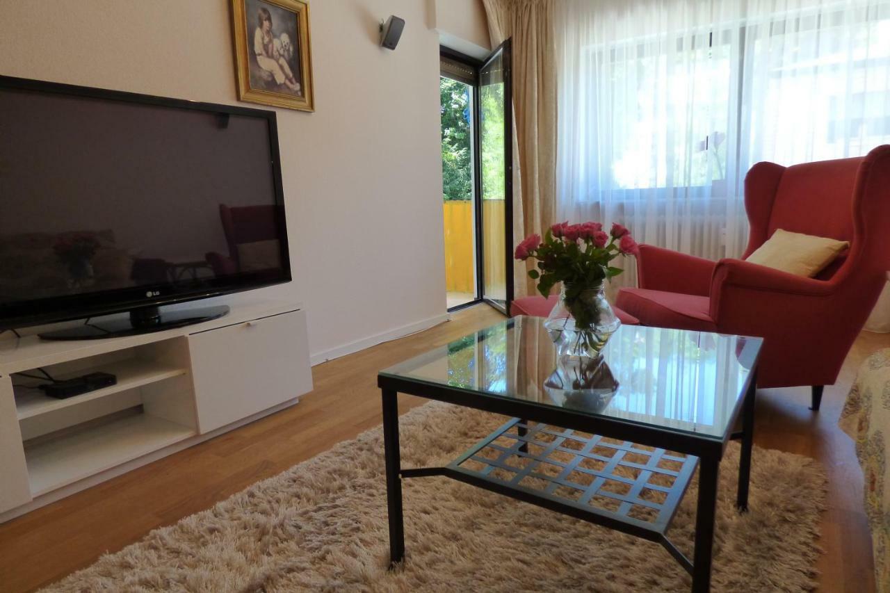 Colibri Apartment Baden-Baden Bagian luar foto